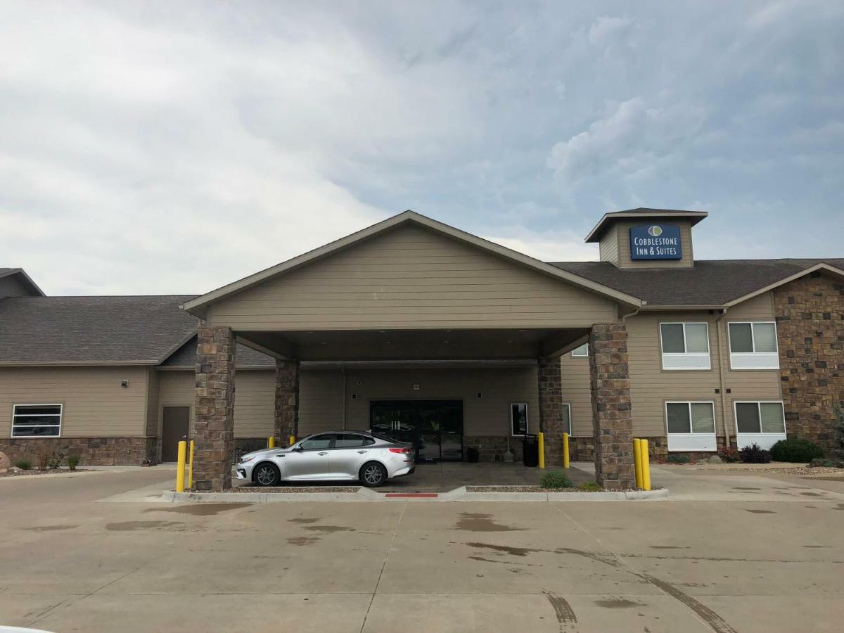 Cobblestone Inn & Suites Fort Madison Exterior photo